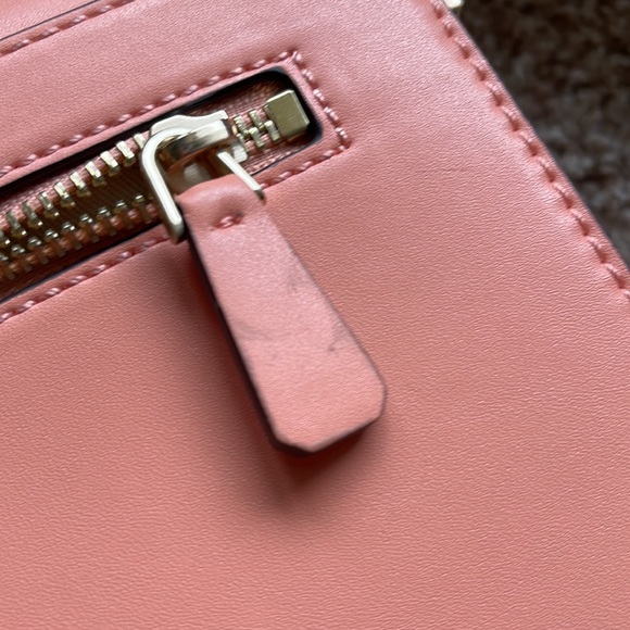 Guess ToteBag - Picture 7 of 9